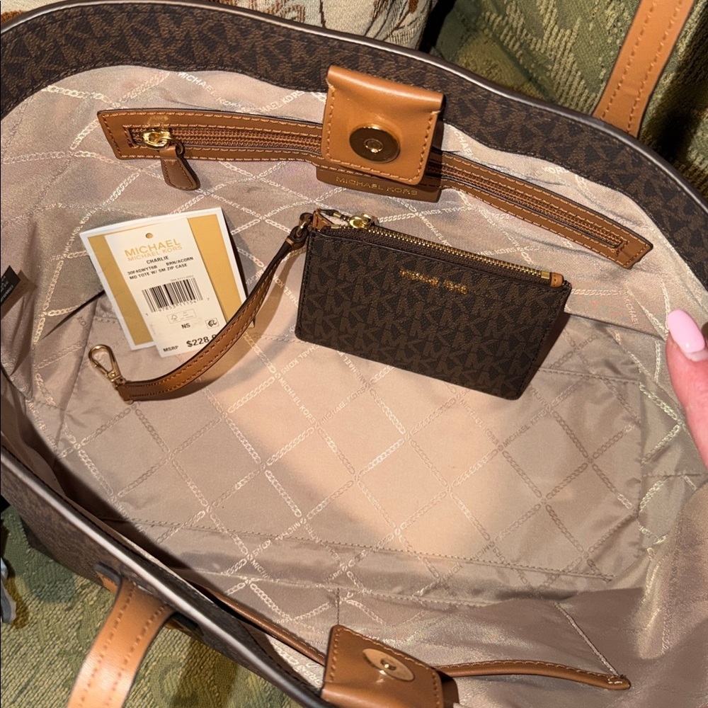 Michael Kors Charlie Logo Tote Brown Acorn Medium NWT - Picture 12 of 16
